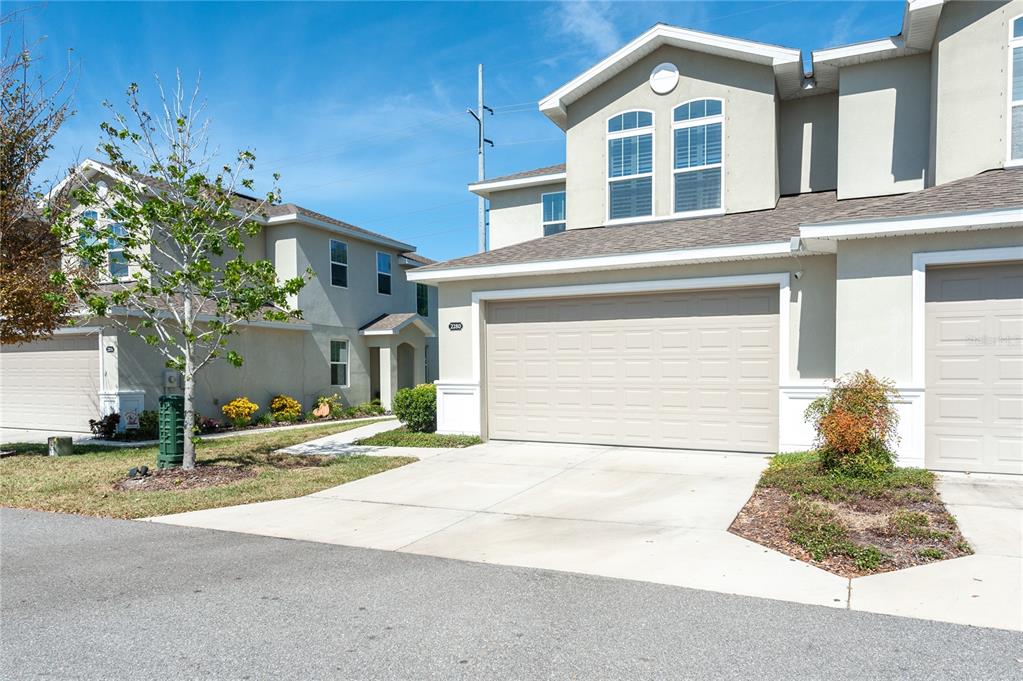 2280 MONTVIEW DRIVE, CLEARWATER, FL — photo 2 of 30