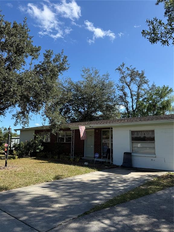 8801 CHINABERRY DRIVE