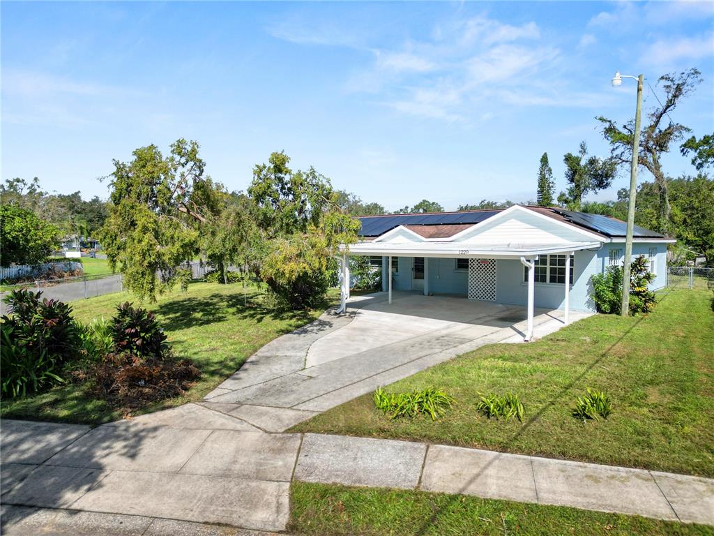 1220 WOODLAND AVENUE