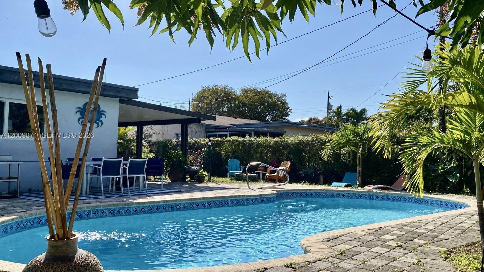 220 SW 3rd Ave # 0, Hallandale Beach FL 33009