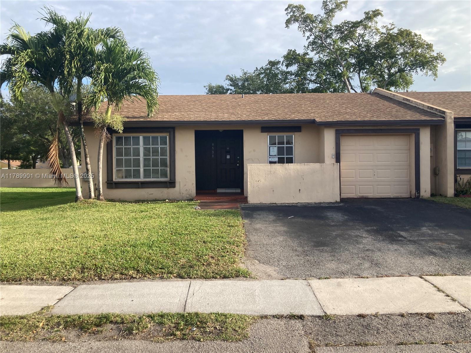 9531 W Heather Ln, Miramar FL 33025