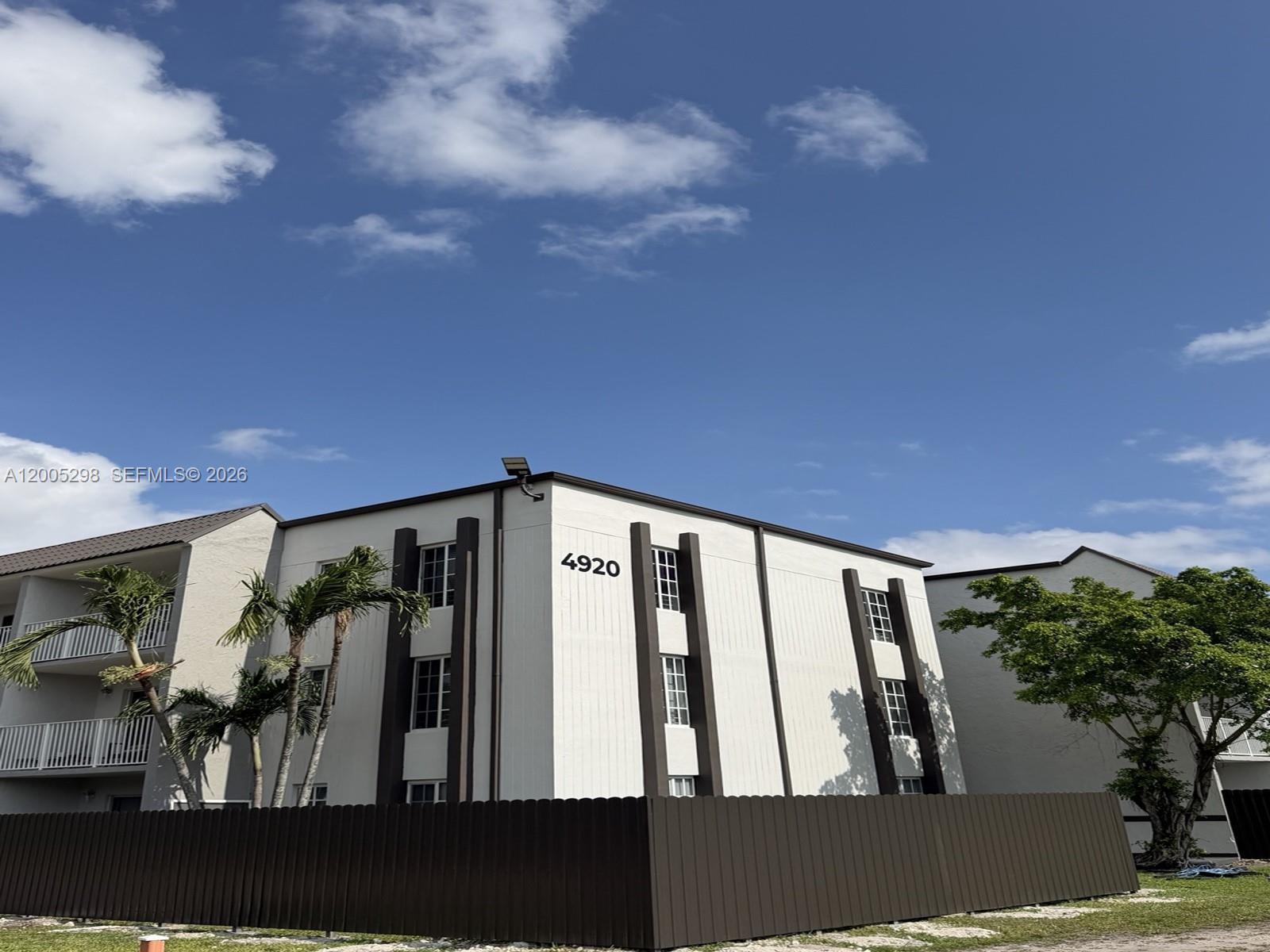 4920 NW 79th Ave # 313, Doral FL 33166