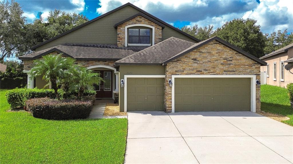 2727 COLEWOOD LANE