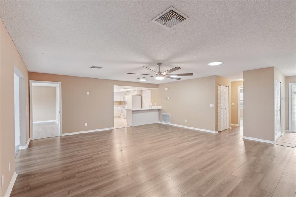 2529 LANCASTER DRIVE, SUN CITY CENTER, FL — photo 5 of 30