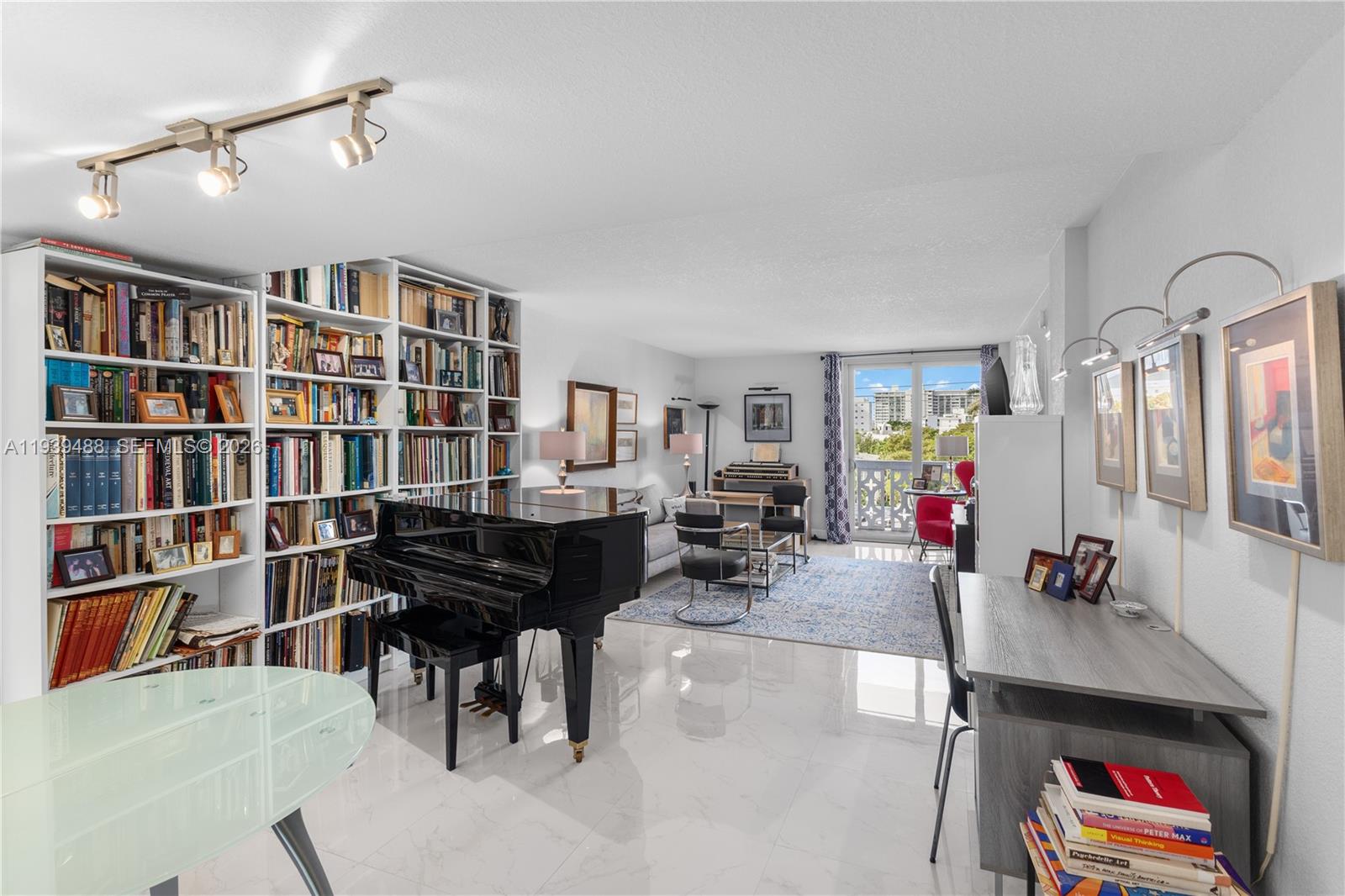 1020 Meridian Ave # 416, Miami Beach FL 33139