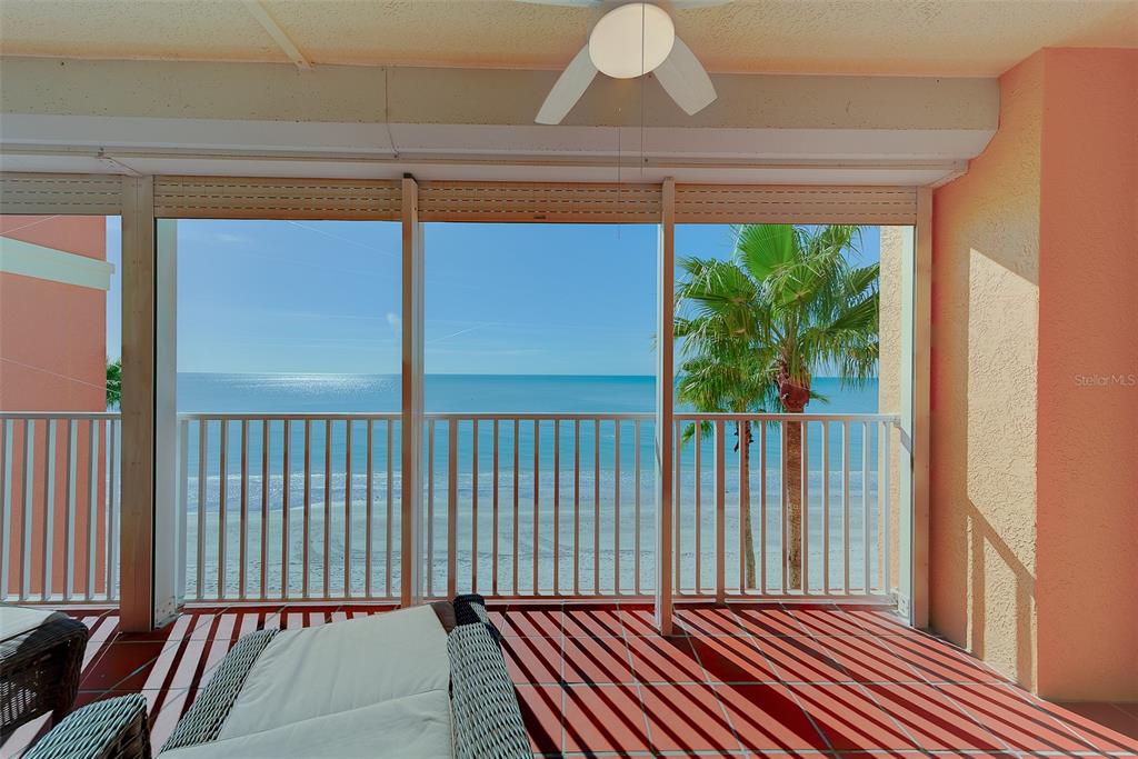 16450 GULF BOULEVARD UNIT 565