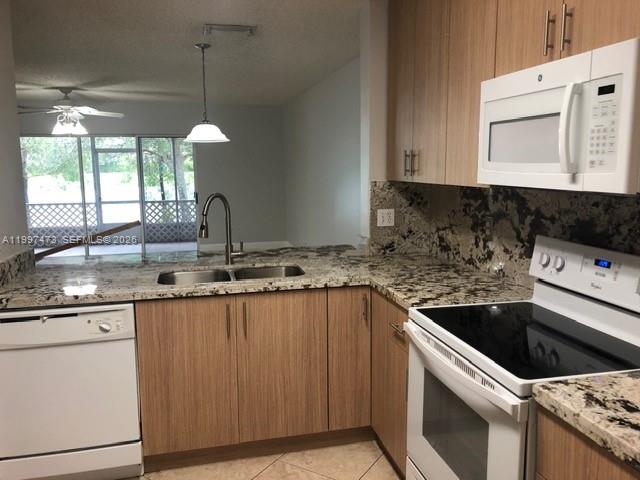 PEMBROKE PINES, FL — photo 5 of 29