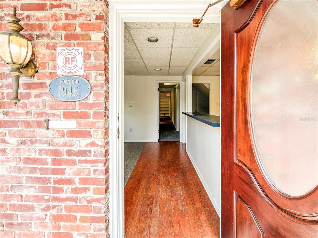 703 E PINE STREET, ORLANDO, FL — photo 3 of 27
