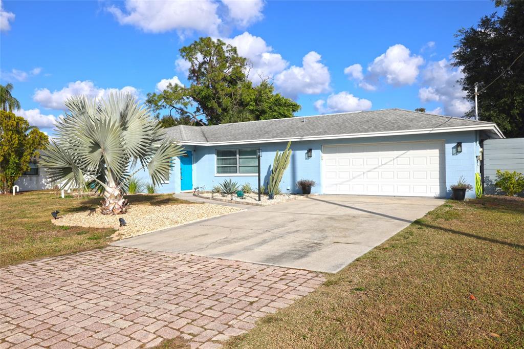 3233 TEAL AVENUE