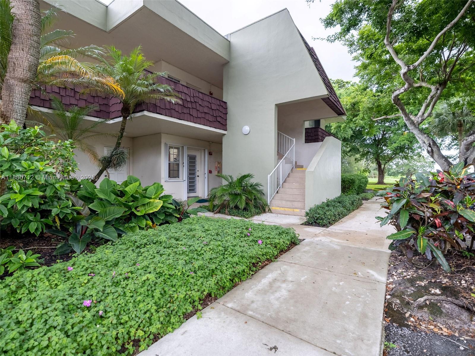3201 N Course Ln # 209, Pompano Beach FL 33069