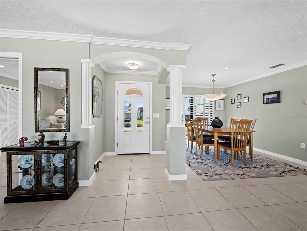 5970 EMERALD HARBOR DRIVE, LONGBOAT KEY, FL — photo 4 of 30