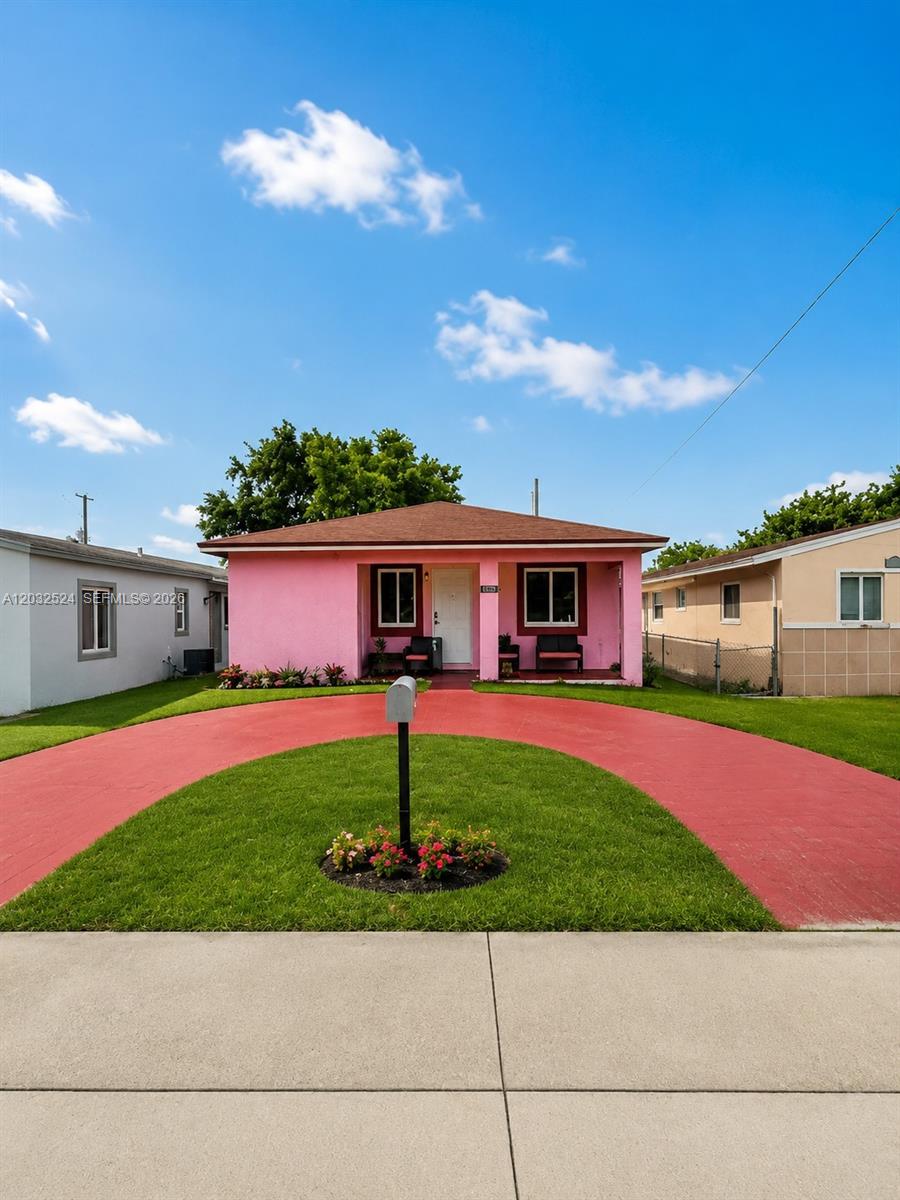 2227 Farragut St, Hollywood FL 33020