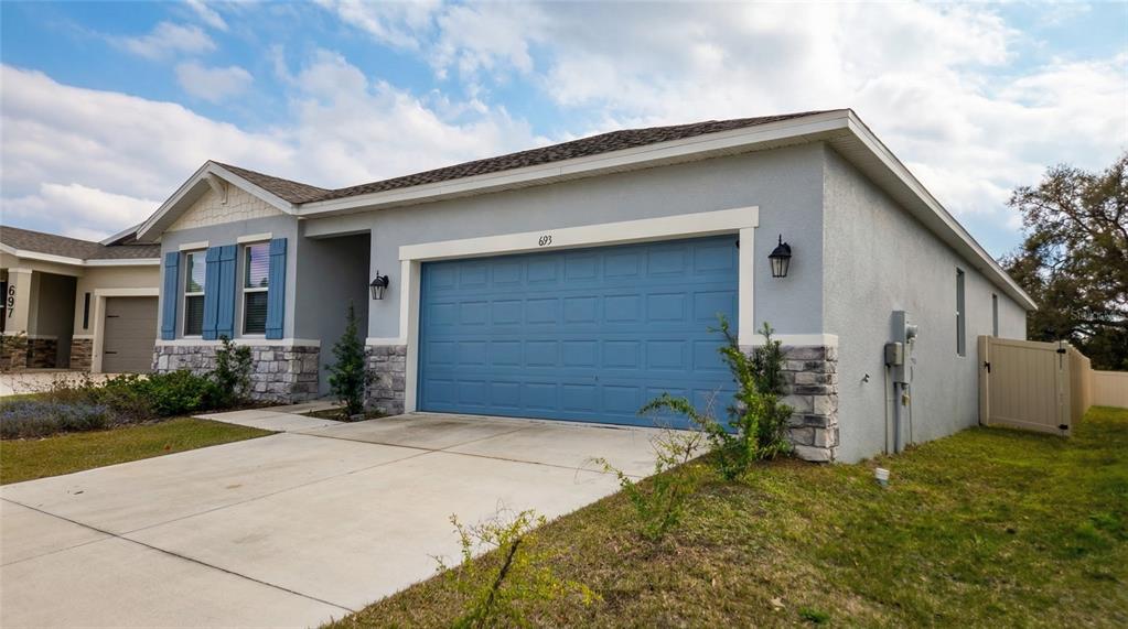 693 CROWN ROSE DRIVE, EAGLE LAKE, FL — photo 2 of 28