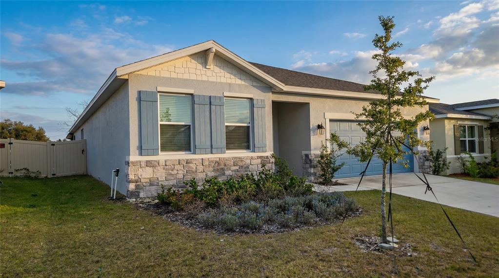693 CROWN ROSE DRIVE, EAGLE LAKE, FL — photo 3 of 28