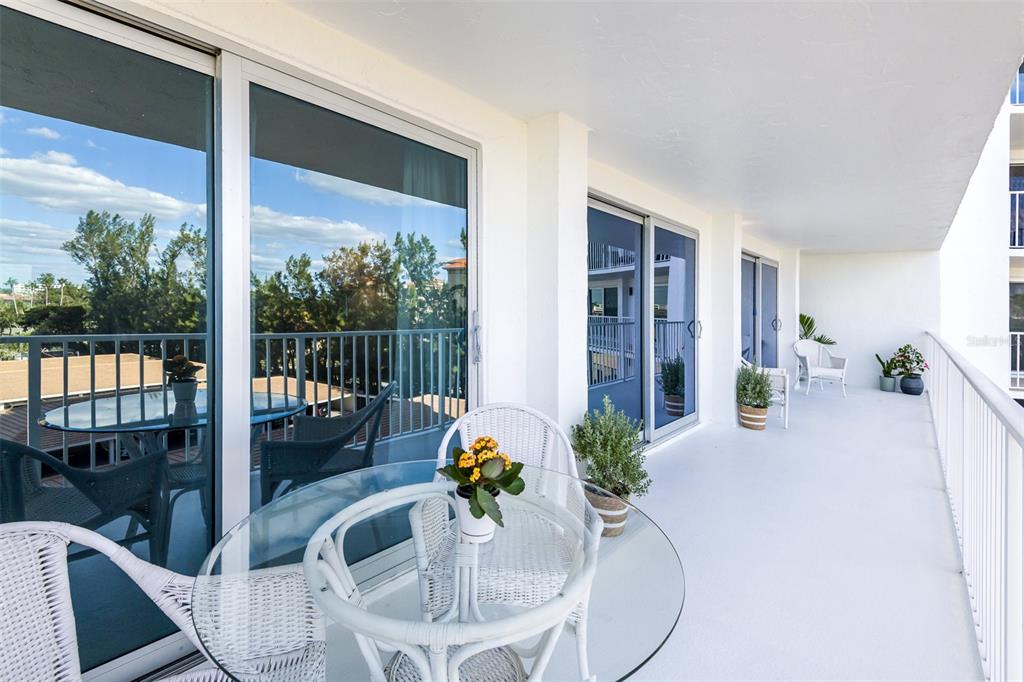 2301 GULF OF MEXICO DRIVE UNIT 54N