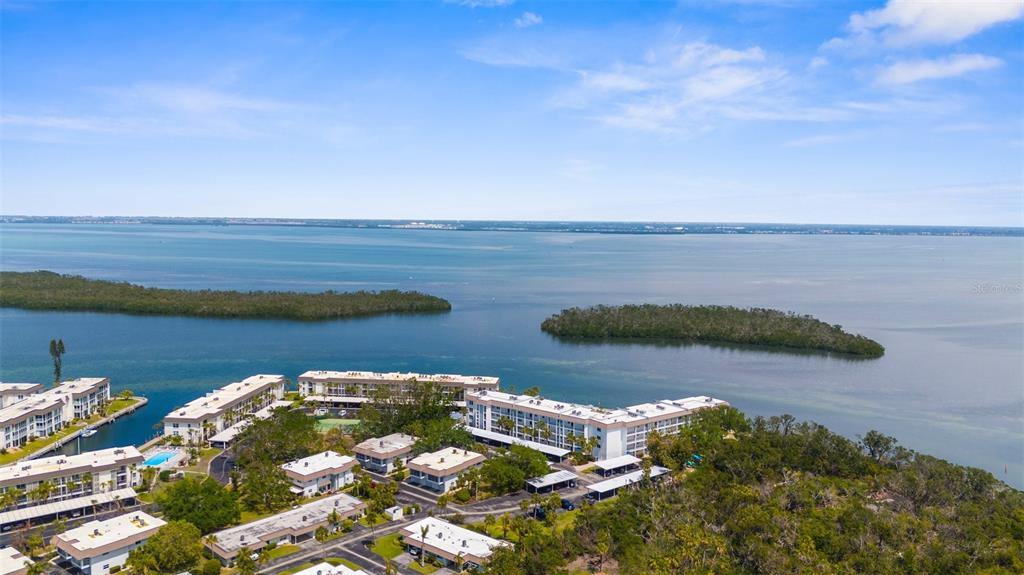 600 SUTTON PLACE UNIT 101B, LONGBOAT KEY, FL — photo 2 of 30