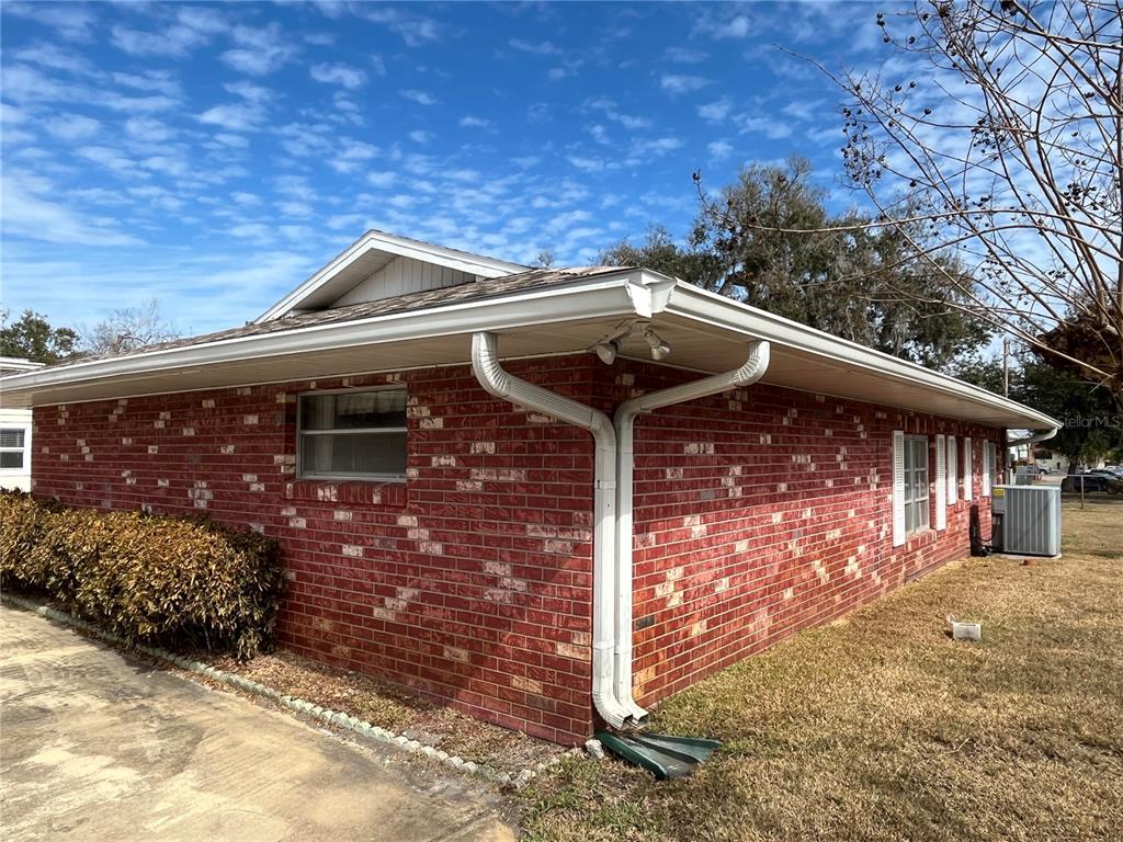 2004 S RIVERSIDE DRIVE, EDGEWATER, FL — photo 3 of 16