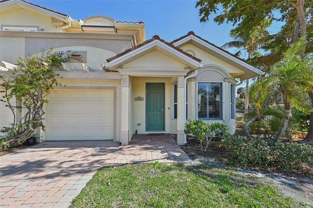 1110 BEACHCOMBER COURT UNIT 1
