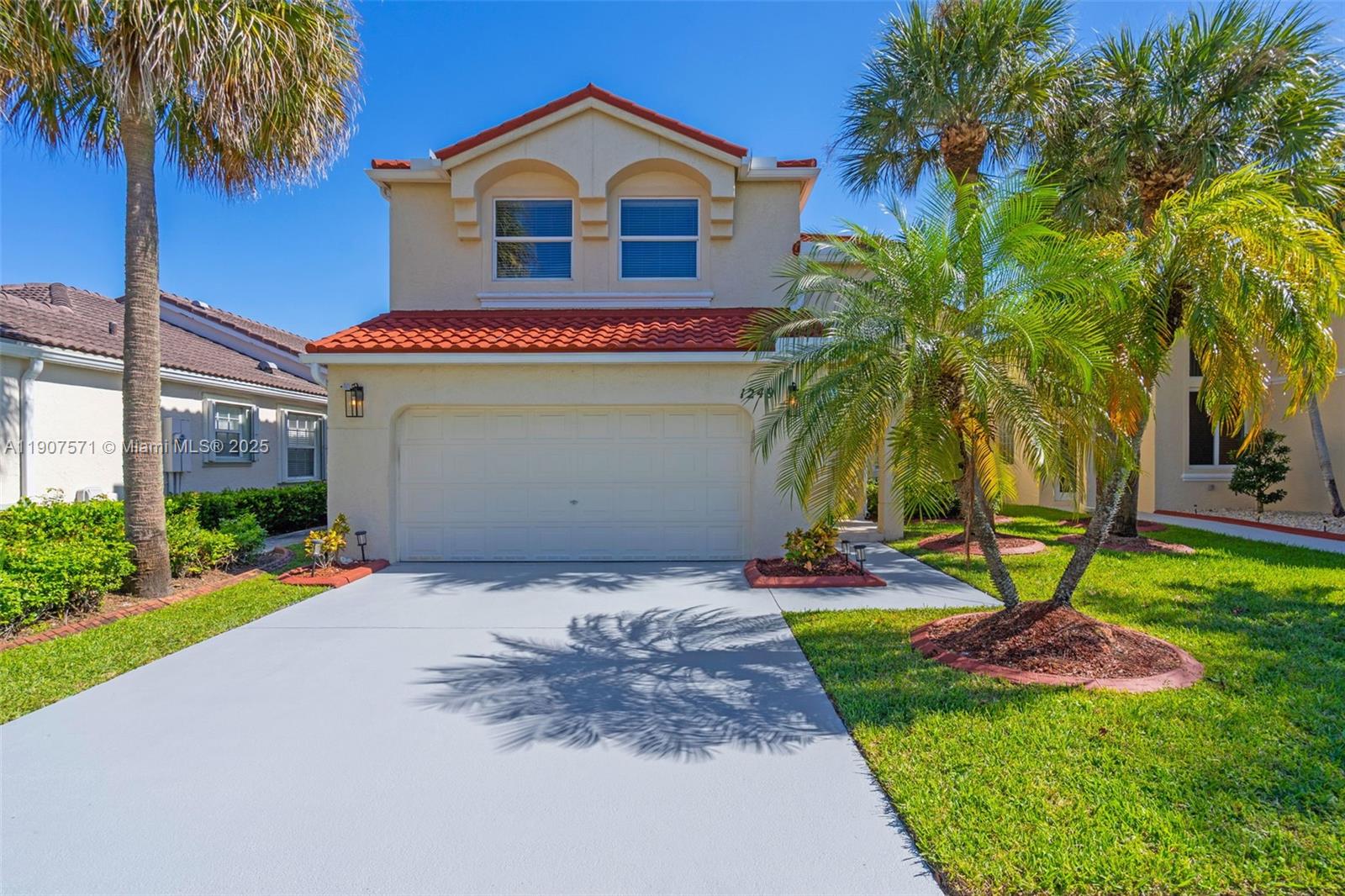 1249 NW 159TH AVE, Pembroke Pines FL 33028
