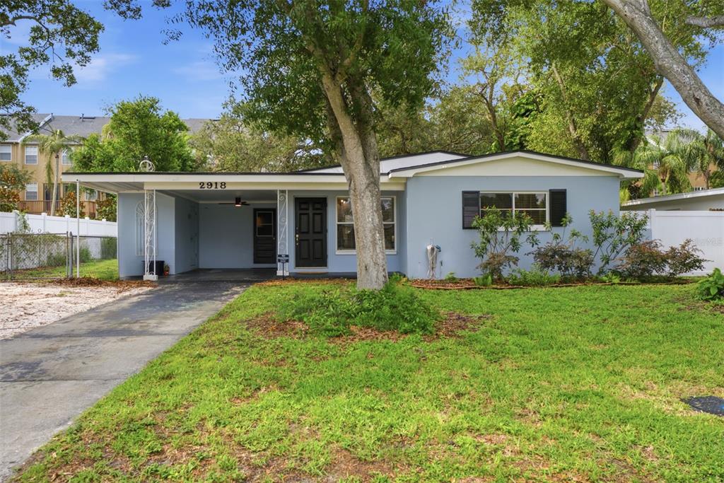 2918 W ELLIS DRIVE