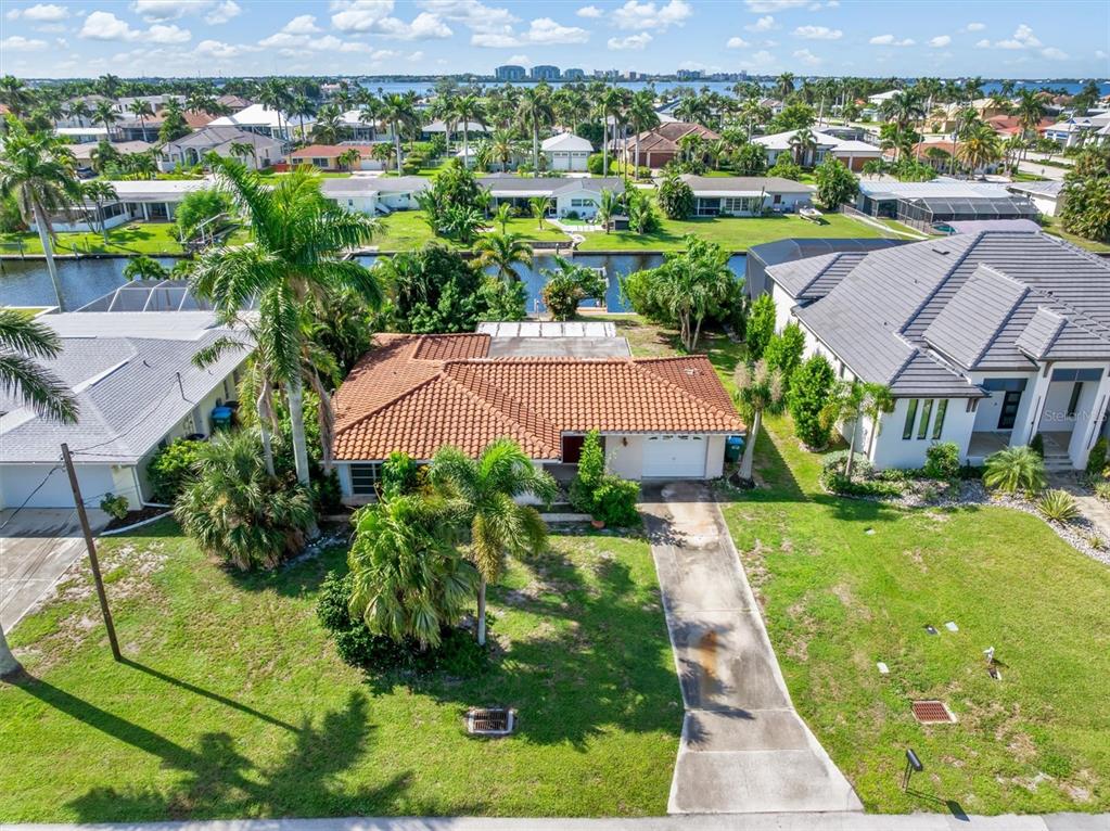 1114 LORRAINE COURT