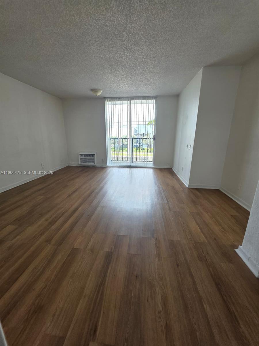 16450 NW 2nd Ave # 214, Miami FL 33169