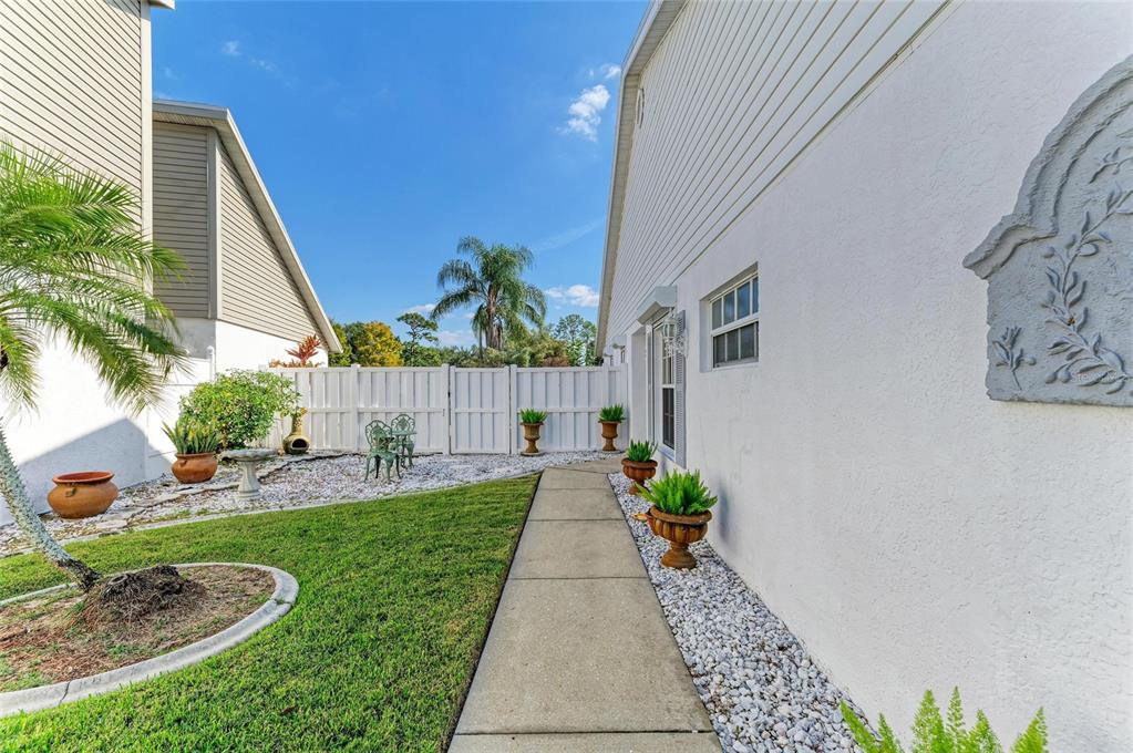 4227 PLACID DRIVE, SARASOTA, FL — photo 5 of 30