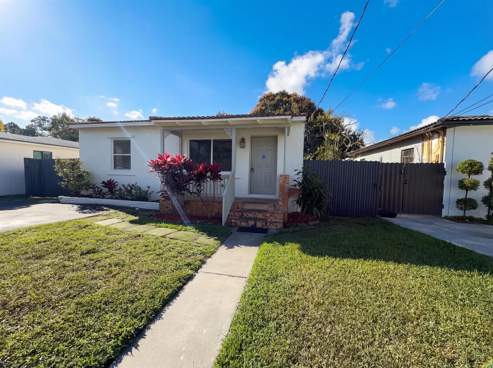 2226 Arthur Street, Hollywood FL 33020