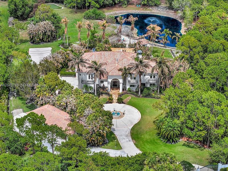 2584 SE Ranch Acres Cir, Jupiter FL 33478