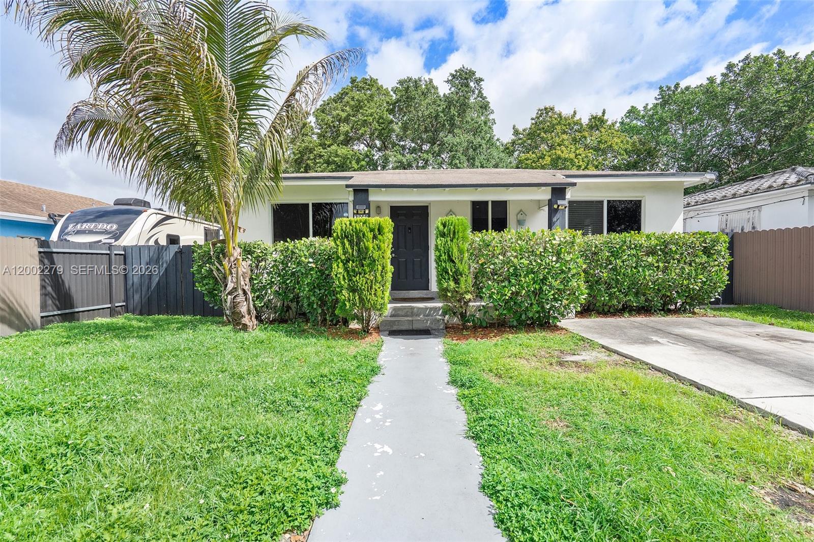 3249 NW 51st St, Miami FL 33142