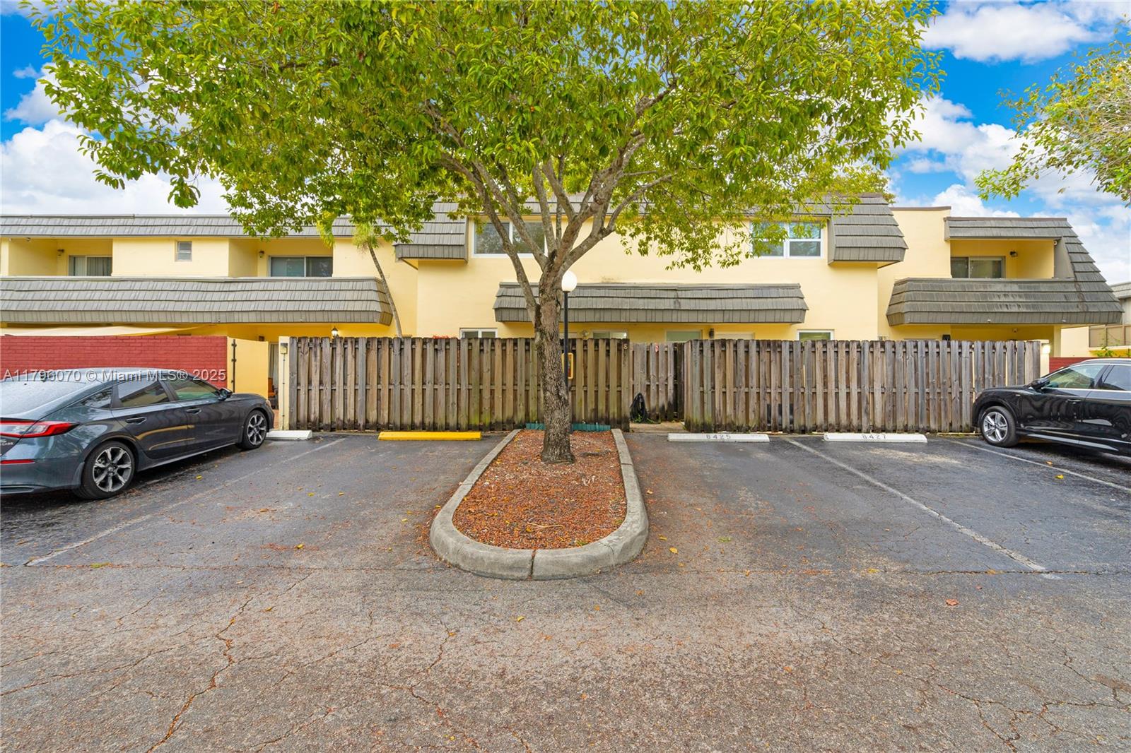 8425 SW 137th Ave # 8425, Miami FL 33183