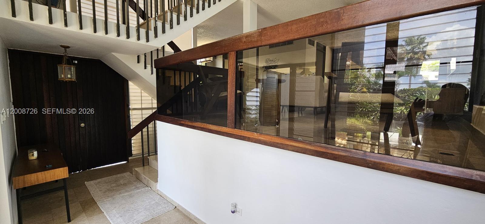 PR — photo 2 of 18