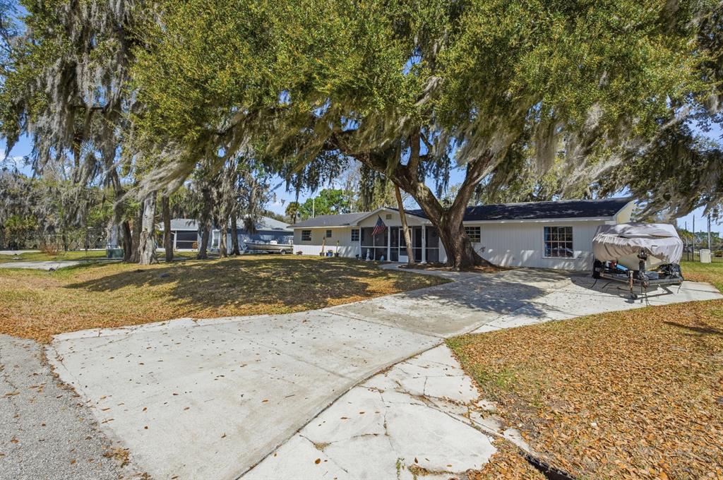 2329 LIME TREE, EDGEWATER, FL — photo 2 of 22
