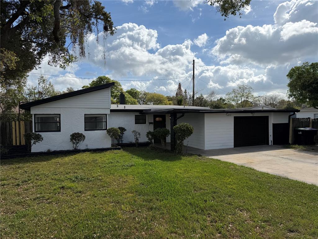 4235 EDGEWATER DRIVE