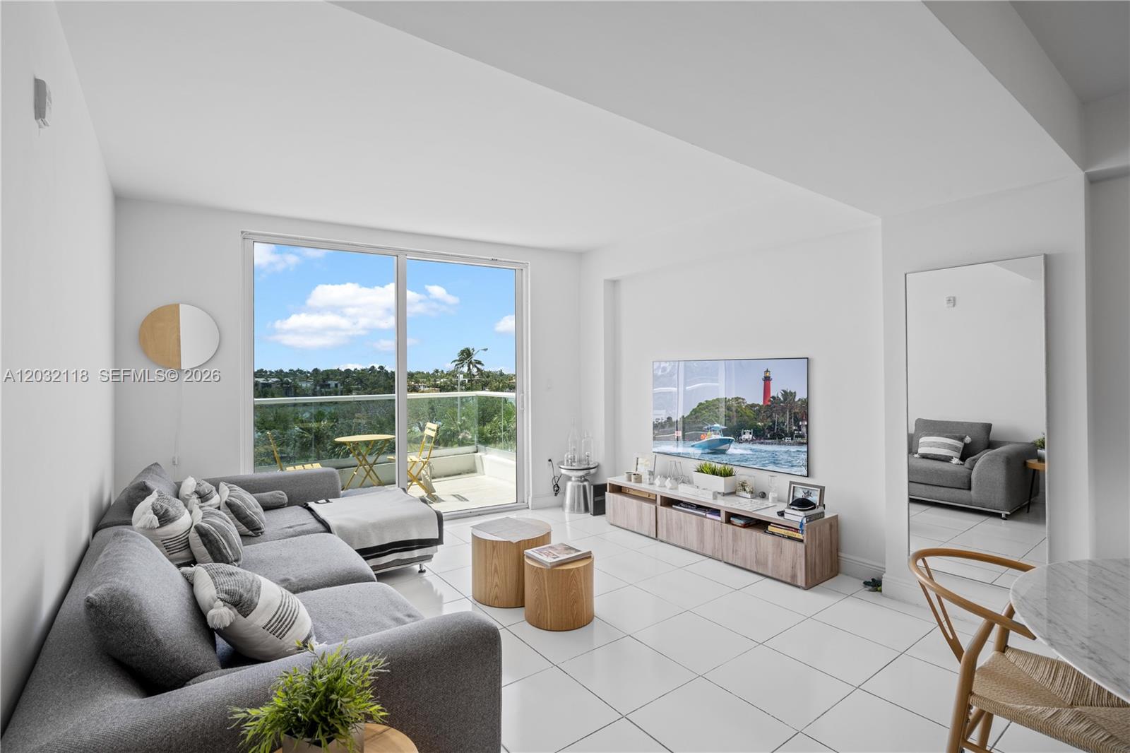 6362 Collins Ave # 312, Miami Beach FL 33141