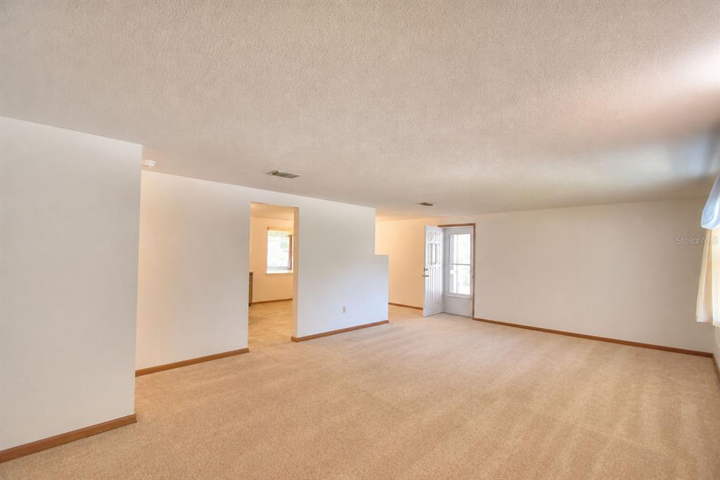 2521 MCCRANIE PLACE, LAKELAND, FL — photo 5 of 30