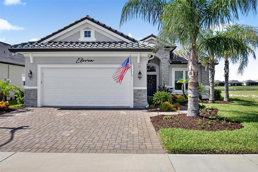 11 DEL PALMA DRIVE