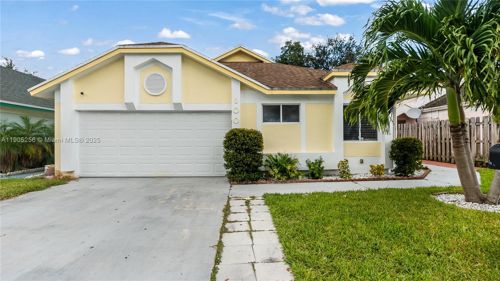 1008 W Jasmine Ln, North Lauderdale FL 33068