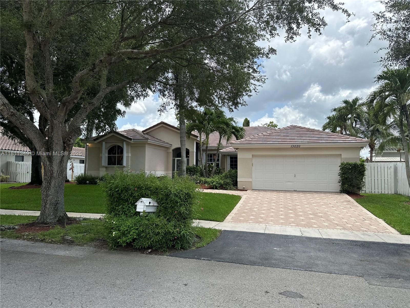 13220 NW 11th Ct, Sunrise FL 33323