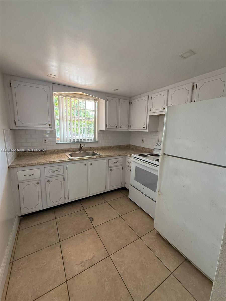 18707 NE 2nd Ave # 918, Miami FL 33179