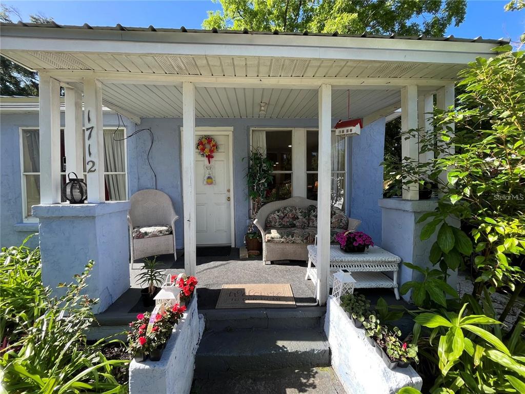 1712 NW 4TH STREET