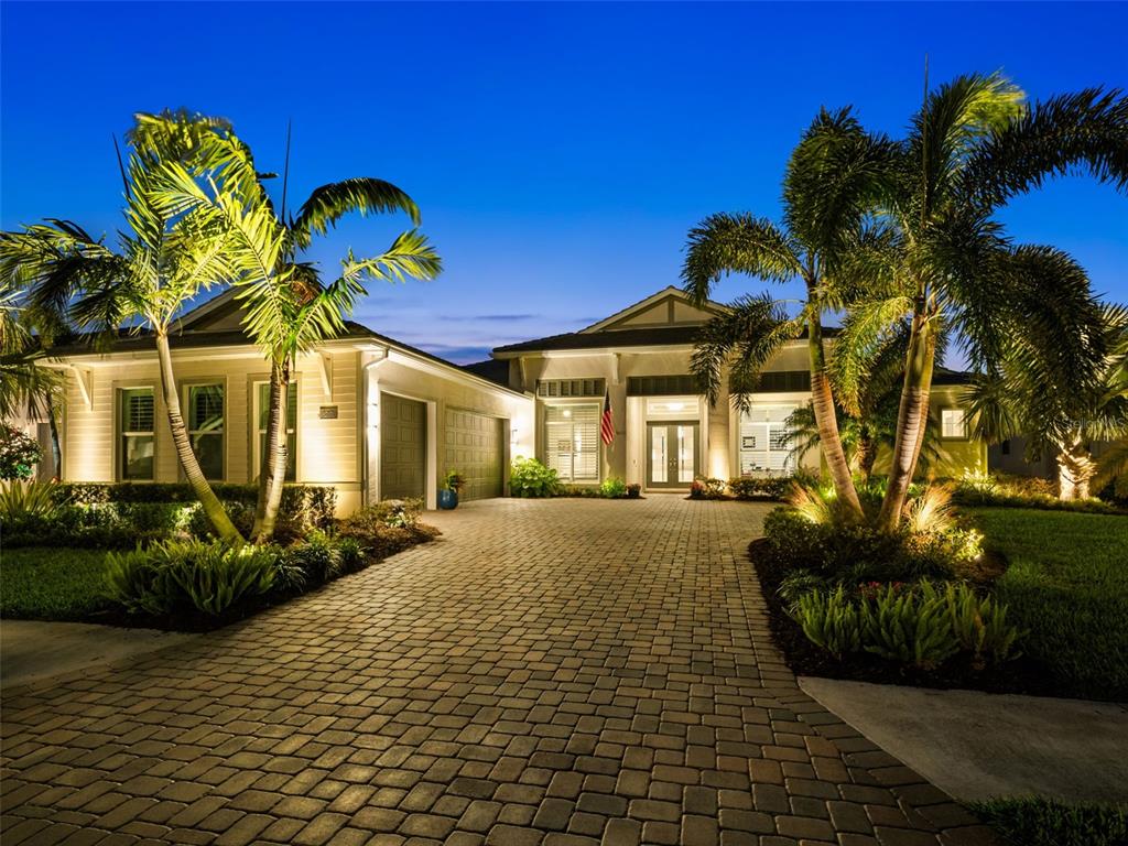 8271 REDONDA LOOP