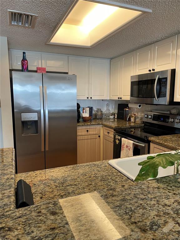 323 MADEIRA CIRCLE, TIERRA VERDE, FL — photo 4 of 30