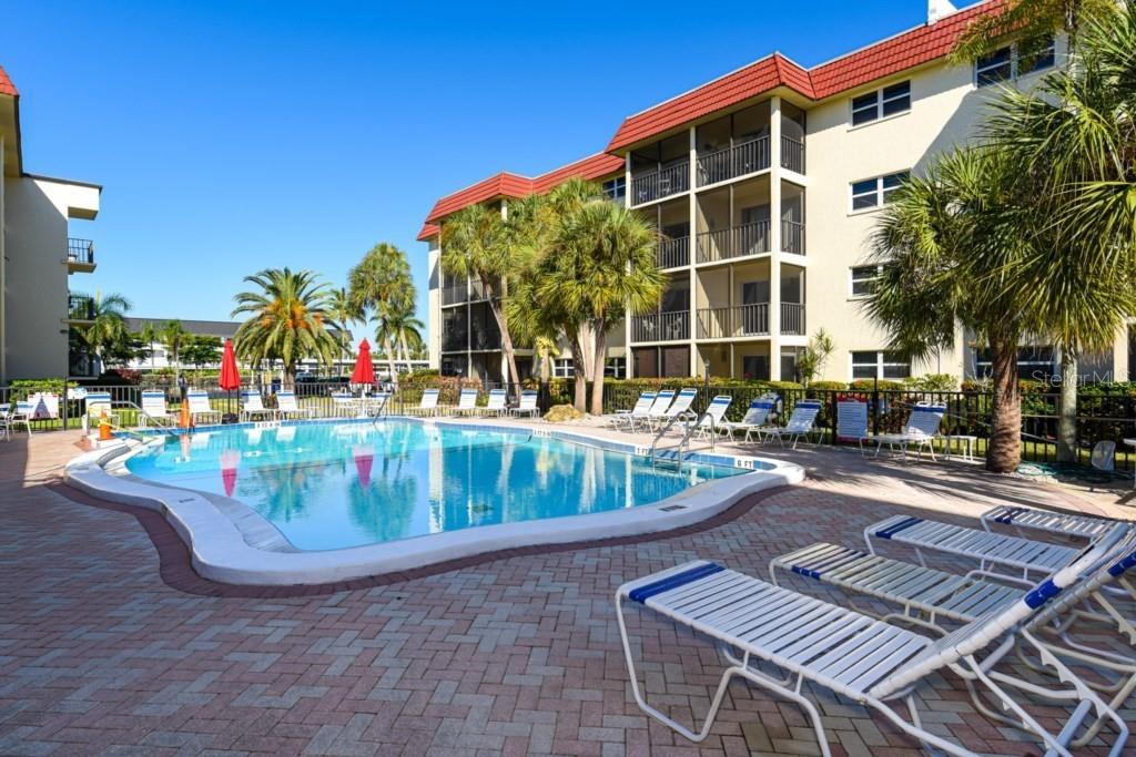 925 BEACH ROAD UNIT 310, SARASOTA, FL — photo 2 of 18