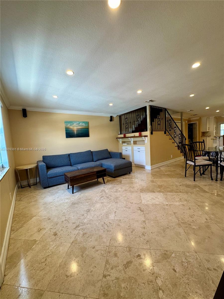 2200 Monroe St # 33, Hollywood FL 33020