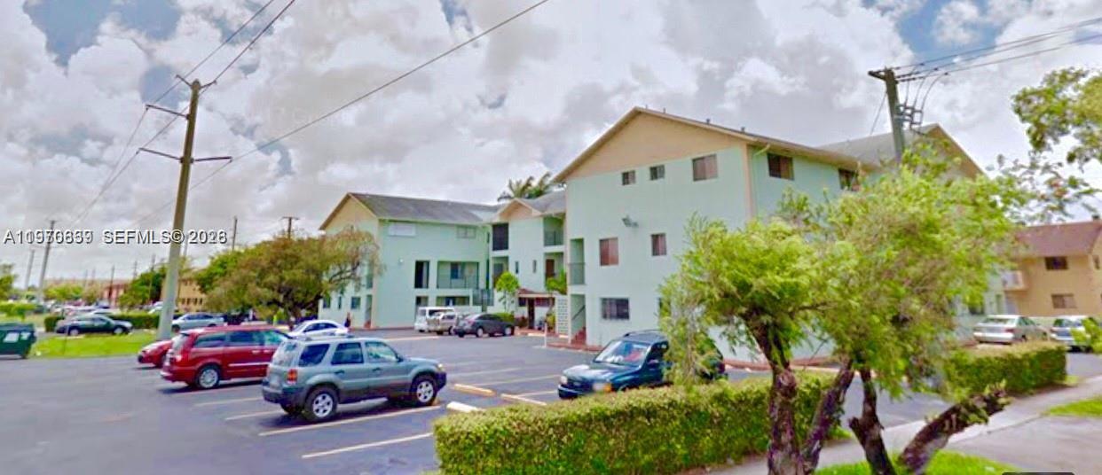 1521 W 42nd Pl # 18, Hialeah FL 33012