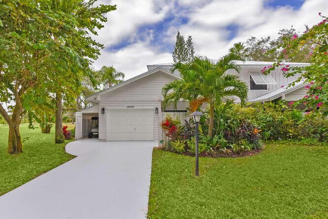 12698 SE Cascades Court, Hobe Sound FL 33455