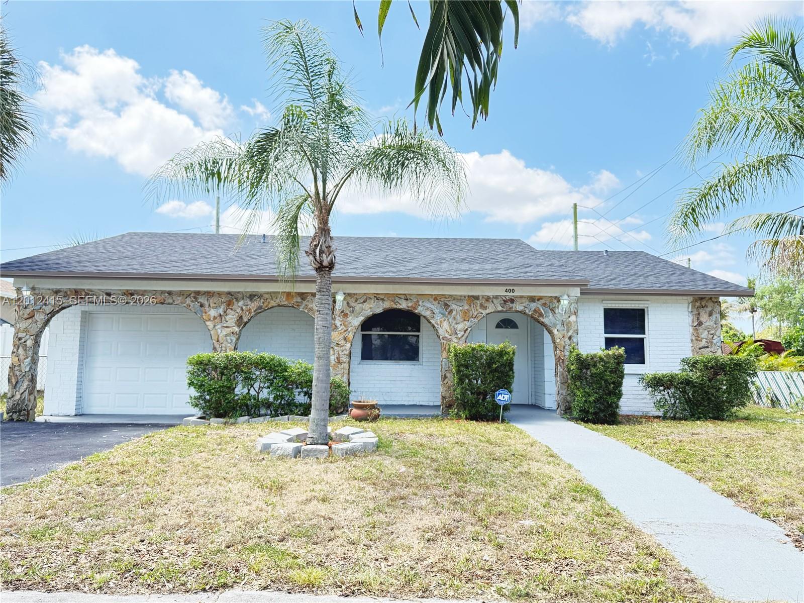 400 SW 14th St, Deerfield Beach FL 33441