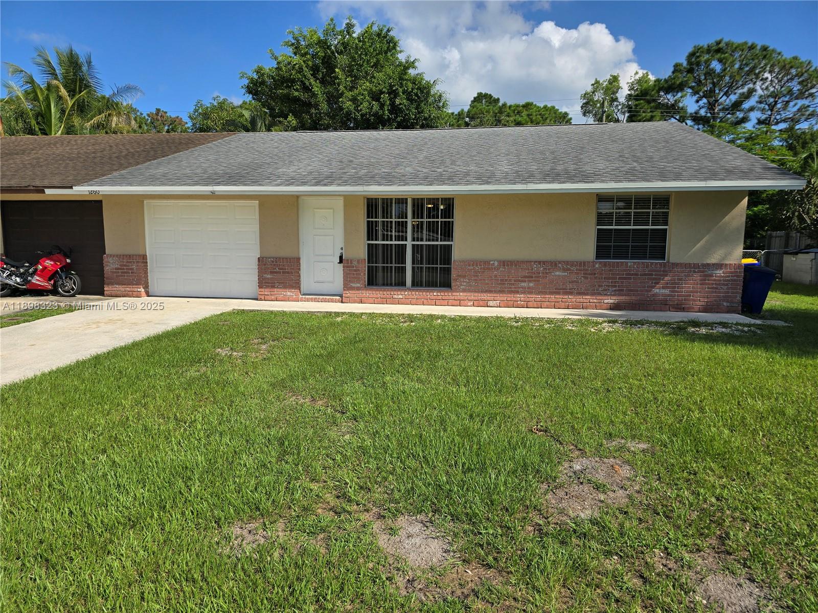 1260 SE Saint Lawrence Way, Stuart FL 34997