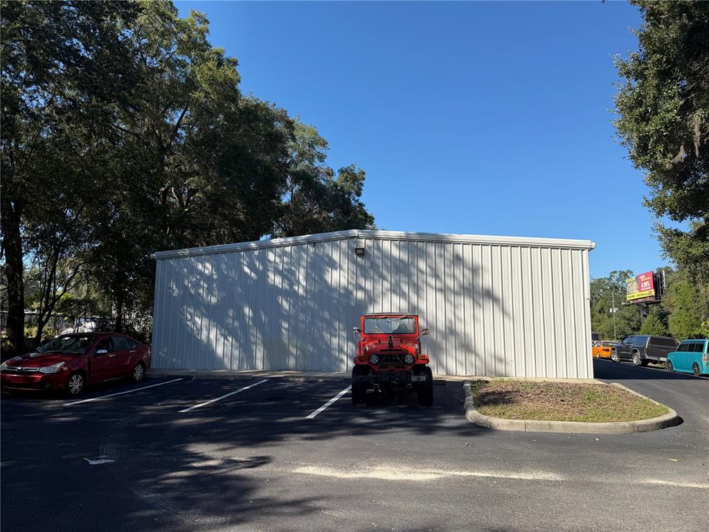 7075 S PINE AVENUE, OCALA, FL — photo 2 of 21